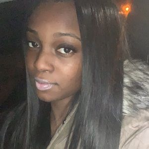 Meet your Posher, Asha